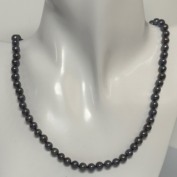 925 sterling silver freshwater Black Pearl Necklace
